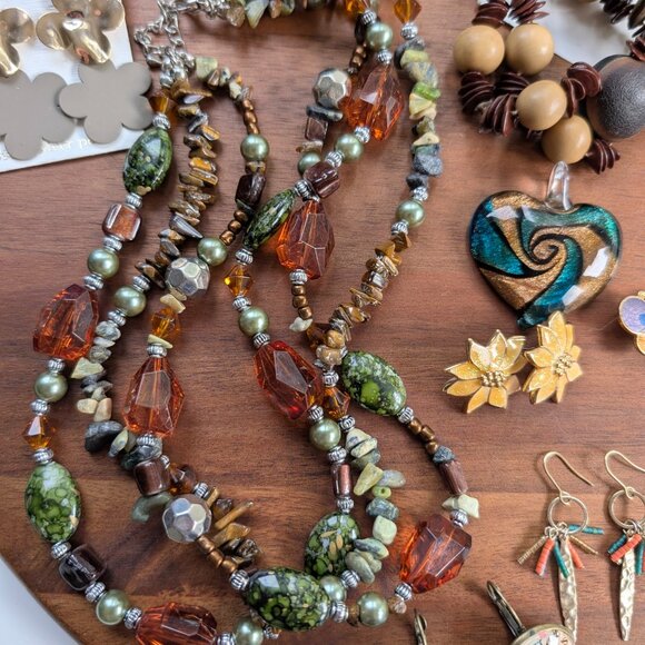 Vintage to Now Jewelry Lot - Boho Natural - Picture 9 of 16